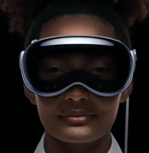 Apple Vision Pro: Il Futuro della Realtà Mista è Qui