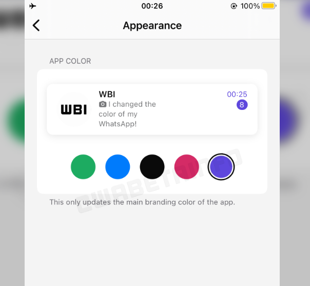 WhatsApp in Evoluzione: Prossime Novità includono Temi Colorati e Editor di Adesivi
