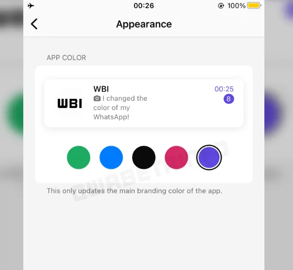 WhatsApp in Evoluzione: Prossime Novità includono Temi Colorati e Editor di Adesivi