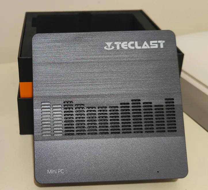 Recensione del TECLAST Mini PC N10: Compatto, Connesso e Potente
